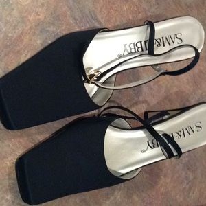 New (worn once inside) Sam & Libby Navy Pumps